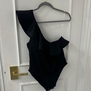 NWT H&M Black One Shoulder Ruffle One Piece Swimsuit Large